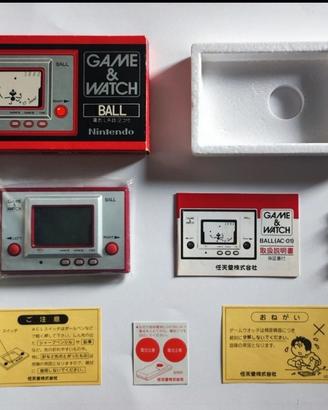 Game & Watch Ball AC-01 - Nintendo ©1980 - Raro
