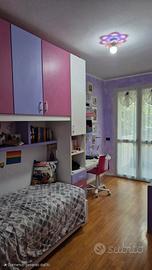 cameretta con letto contenitore 