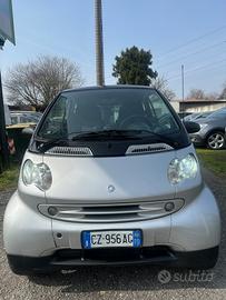 Smart ForTwo 700 coupé pure (45 kW)