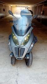Piaggio MP3 500