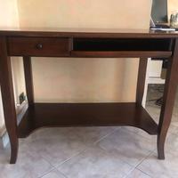 Scrivania  per PC in Legno