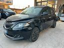 lancia-ypsilon-1-0-hybrid-2022-incidentata