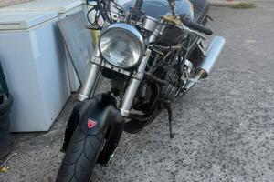 Ducati 900ss v1