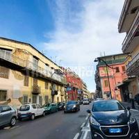 Appartamento con giardino e posto auto - Piano ria