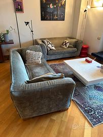 Coppia divani in velluto grigio Flexform