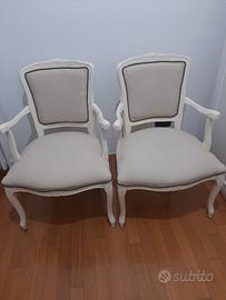 Coppia di sedie in legno