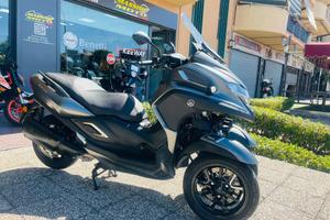 YAMAHA Tricity 300 TUTTO INCLUSO ANCHE PASSAGGIO