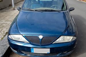 lancia ypsilon non marciante