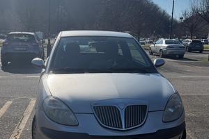 lancia Ypsilon 1.2 benzina