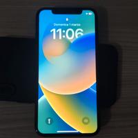 iPhone X batteria al 100%