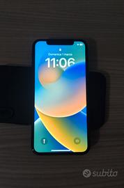 iPhone X batteria al 100%