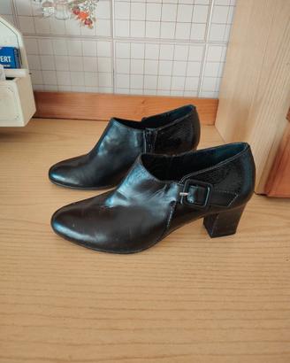 Scarpe pelle nera