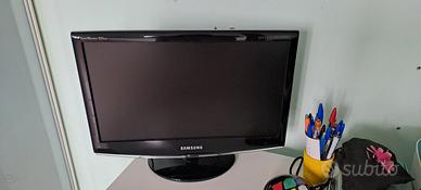 Tv  samsung + supporti a muro
