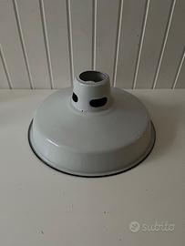 Lampada a sospensione stile industriale