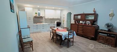 Casa indipendente ad adrano