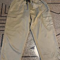 Pantalone cargo verde con tasconi laterali