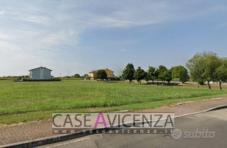 lotto di terreno edificabile già urbanizzato - Vista 3