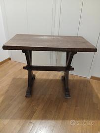 tavolo in massello noce