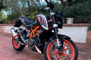 KTM DUKE 390