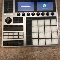 Maschine plus Native Instrument