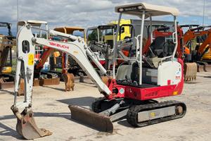 Mini escavatore TAKEUCHI TB216