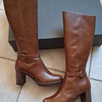 Nero Giardini stivali donna 36 marroni nuovi