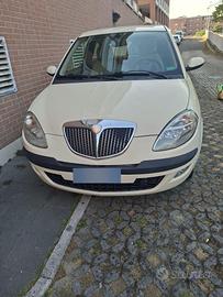 lancia ypsilon 843