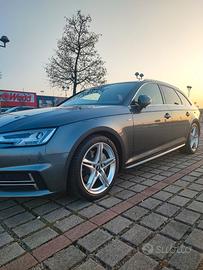 Audi A4 TDI 40 S Line Tronic 190 CV
