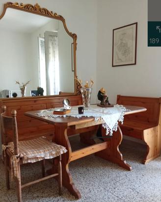 tavolo con panche contenitore