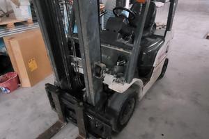 Muletto Nissan diesel 30 ql