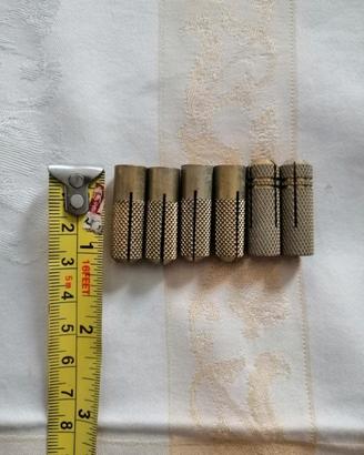 Tasselli ottone+ancoranti ghisa pz. 6+14