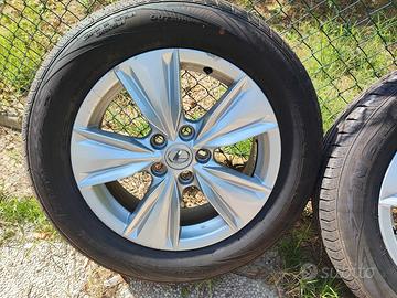 Cerchi Lexus UX250 17" gommati