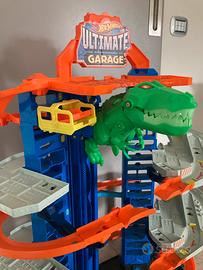 Hot wheels ultimate garage