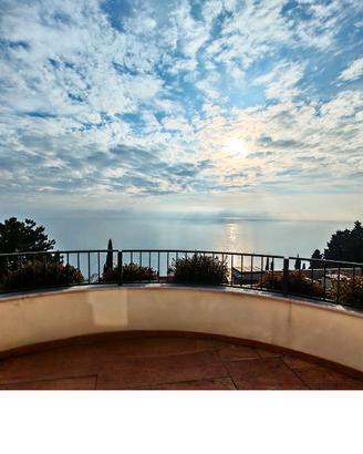 Esclusiva proprietà con vista panoramica