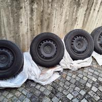 4 Gomme Kleber Krisalp 195/65 R15 cerchio ferro