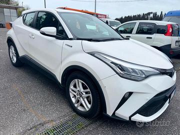 Toyota C-HR 1.8 Hybrid E-CVT Business