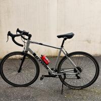 Bici da corsa gravel Triban 100