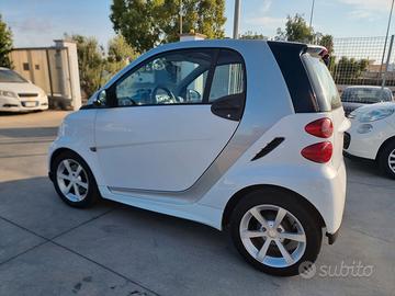 Smart ForTwo 1000 52 kW coupé pure