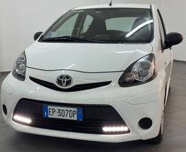 Toyota Aygo 1.0 12V VVT-i 5 porte Active Connect