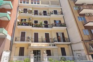 Appartamento quadrilocale Viale Virgilio 39 Tarant