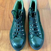 Scarpa in pelle, artigianale.