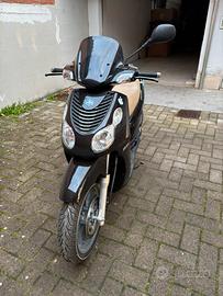 Piaggio carnaby 250