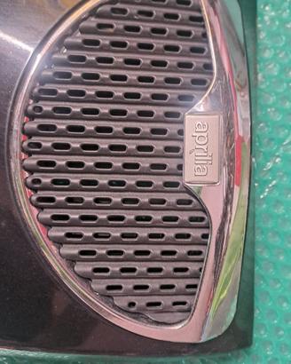scudo anteriore aprilia scarabeo