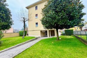 2 LOCALI A CASTELLEONE