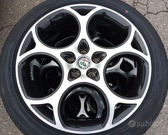 Cerchi in lega 19" originali Alfa TONALE con gomm