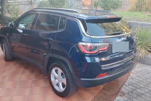 jeep compass 1.6 diesel 2019 longitude  96000 Km
