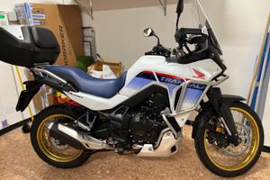 Honda Transalp 750 Tavel Edition ful optional