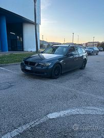 BMW 320D TOURING M-SPORT