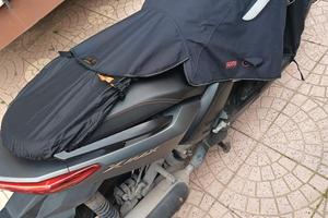 Coperta TERMOSCUDO TUCANO URBANO XMAX