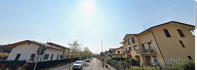 Bilocale ad Albiate-posto auto-libero subito